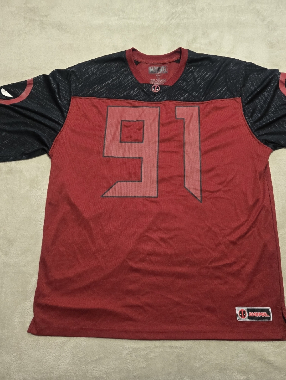 Marvel Deadpool Jersey #91 Men's Size XL Superhero Black And Red Colorblock